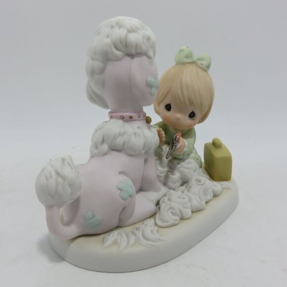 PRECIOUS MOMENTS "Loving Caring And Shearing" 2001 Special Issue Figurine - Picture 10 of 11